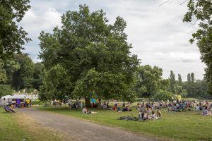 Heiliger Wiesenschutzbaum