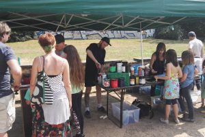 Siebdruckwerkstatt mit Off Box - Hörspielsommer e.V.