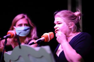 Foto 14: Abendprogramm – Wurfsendung von Deutschlandfunk Kultur am Samstag, 2. Juli 2022 (Foto: Tino Pfundt / Hörspielsommer e. V.)