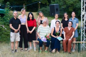 Foto 22: Wettbewerbe – 5. Hörspielmanuskriptwettbewerb, die Gewinner:innen am Sonntag, 3. Juli 2022 (Foto: Cäcilie Schneider / Hörspielsommer e. V.)